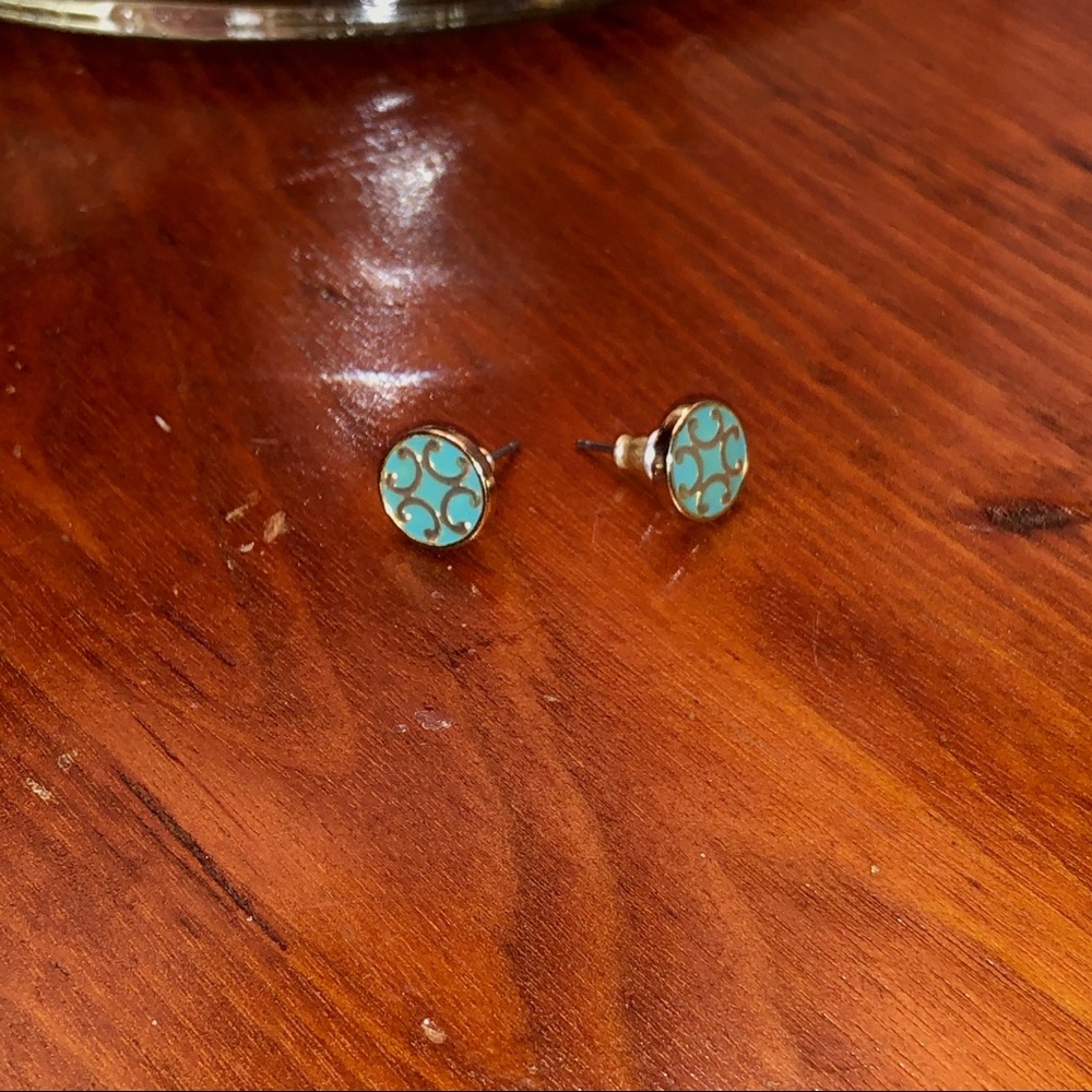 FRANCESCA’S COLLECTION|TEAL AND GOLD COLORED STUDS